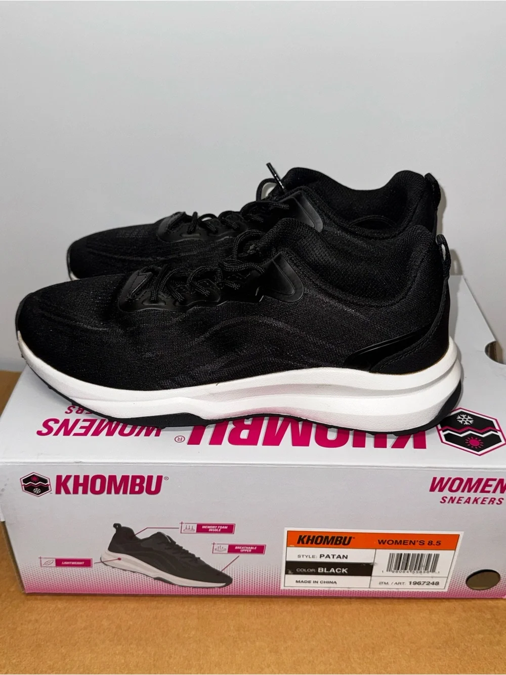 Khombu Patan Sneakers Women's 8.5 Black Athletic Memory Foam - Excellent
